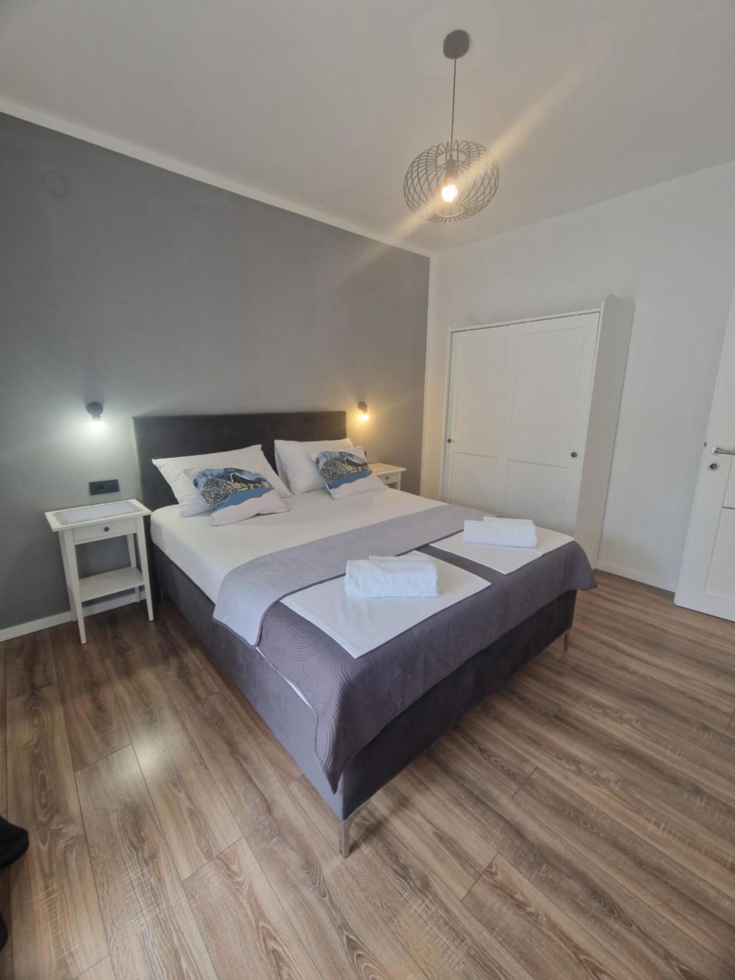 Apartments Jadranka Novalja Eksteriør billede