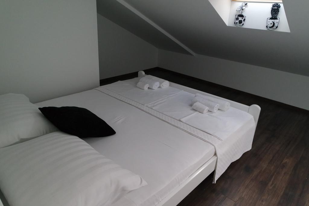 Apartments Jadranka Novalja Eksteriør billede