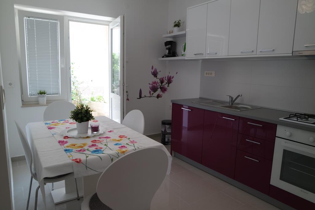 Apartments Jadranka Novalja Eksteriør billede